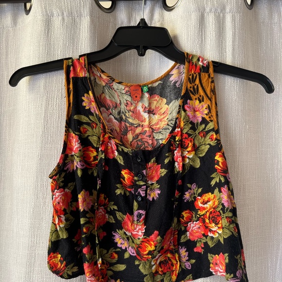 RARE FARM Rio Floral Top - Picture 3 of 8